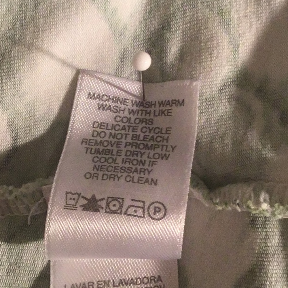 LIZ CLAIBORNE blouse - Picture 7 of 10
